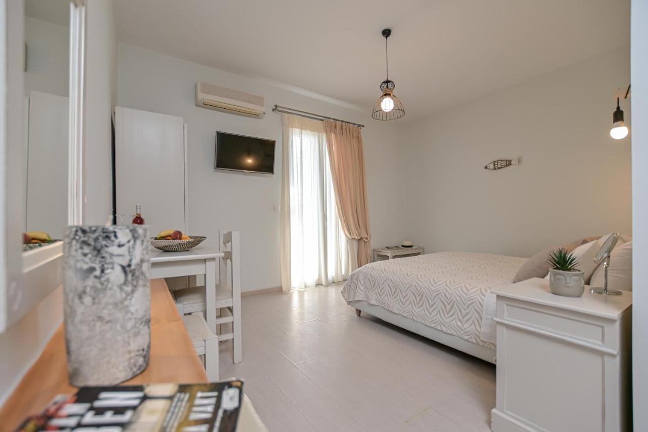 Aparthotel Blue Sky Naxos City Esterno foto